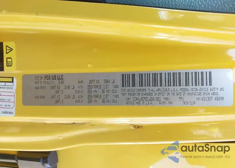 2020 Jeep Wrangler Unlimited Sahara 4X4 z USA, uszkodzony, nr VIN 1C4HJXEM2LW301021